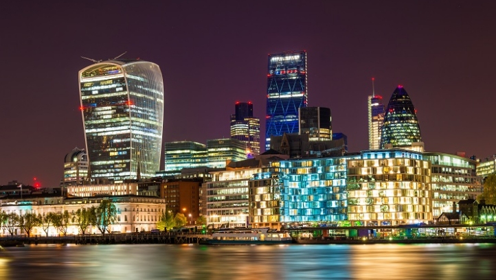 Land Securities has installed the first hydrogen fuel cell at the BREEAM rated Walkie-Talkie skyscraper (left) in London, which also has roof-mounted solar panels